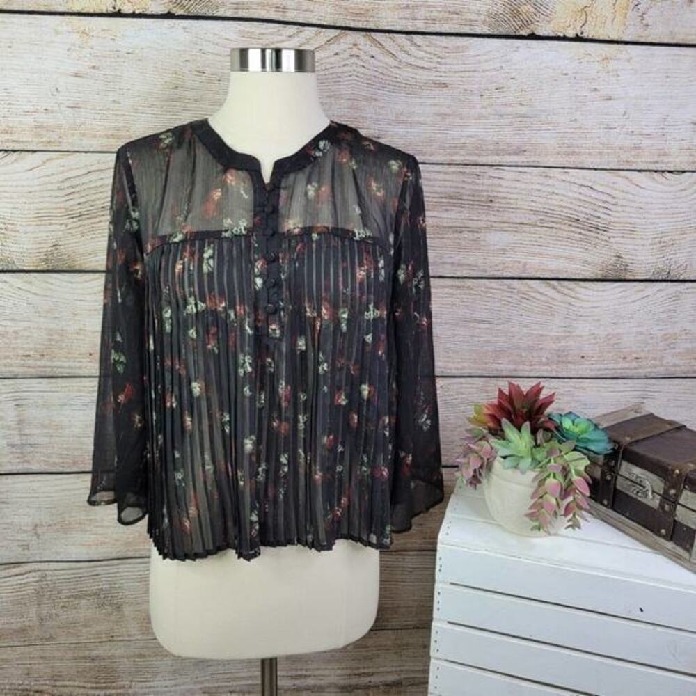 NWT Avec Les Filles Accordion Pleated Sheer‎ Floral Black Blouse Medium